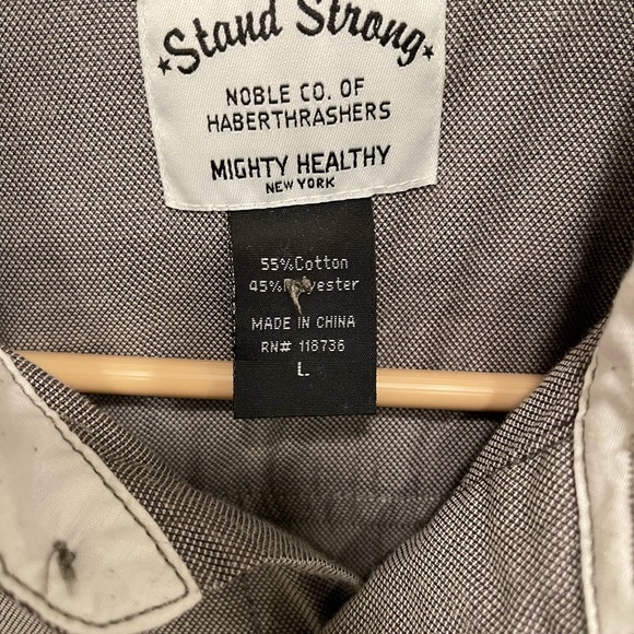 Vintage 2009 mighty healthy button up large - Picture 2 of 4